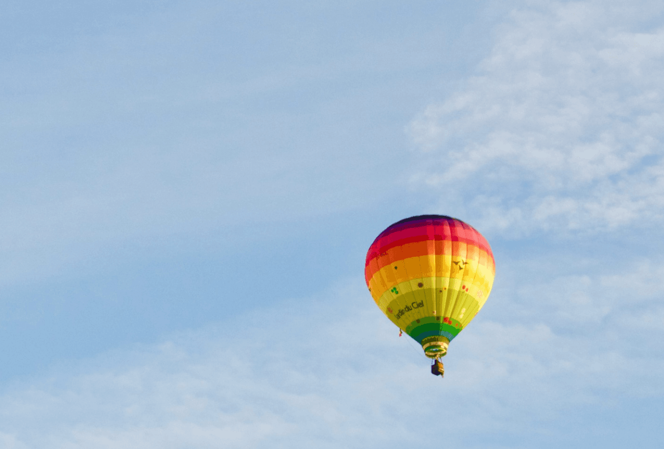 flying air ballon